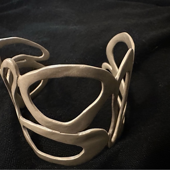 Saundra Messinger sterling silver cuff bracelet - Picture 8 of 9